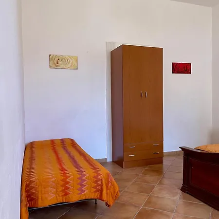 Apartment Bank House *